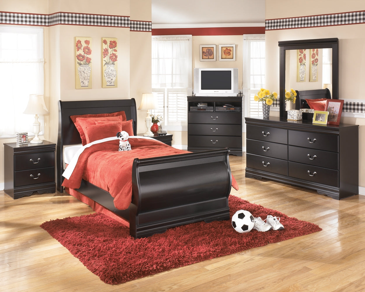 Huey Vineyard Six Drawer Dresser